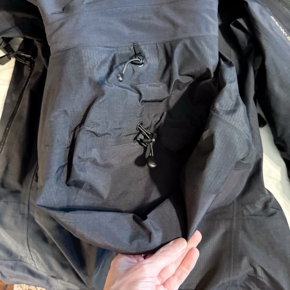 Arc’teryx Theta AR Women’s XS GORE-TEX XCR Waterproof Shell Jacket Black Size XS - Picture 9 of 12